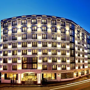 4* Hotell Dora